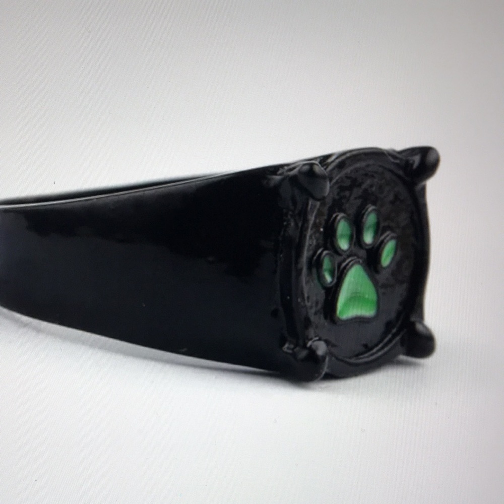 Black Cat or Dog Green Claw Foot. NWT - Picture 3 of 5